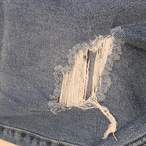 Hollister Curvy Ultra High Rise Vintage Straight Jeans  5 R, 27w x 27l - Picture 2 of 4